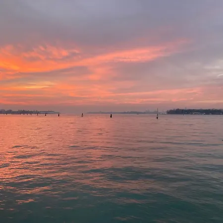 Oasis Golden Lagoon Σαλέ