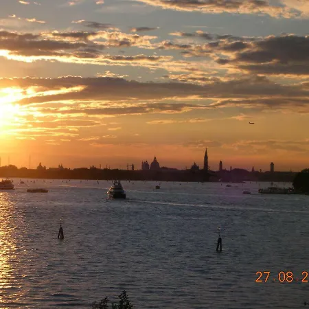 Oasis Golden Lagoon Σαλέ Λίντο της Βενετίας