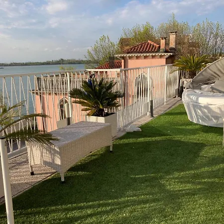 Oasis Golden Lagoon Chalet