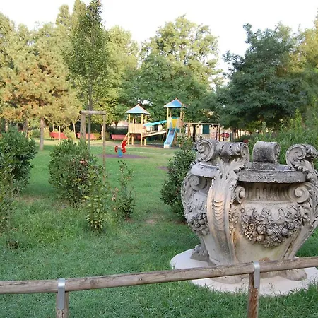 Oasis Golden Lagoon *