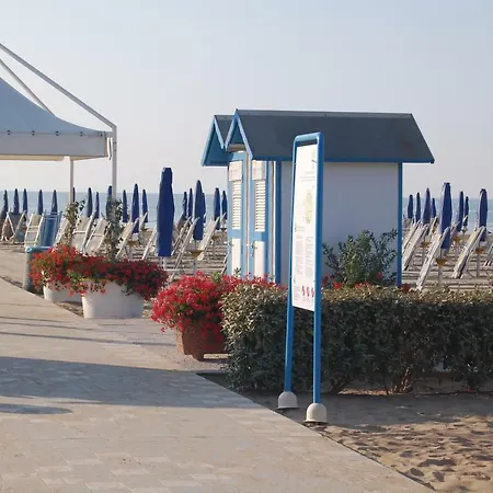 Oasis Golden Lagoon Шале *