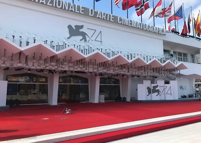 Oasis Golden Lagoon Alpehytte *